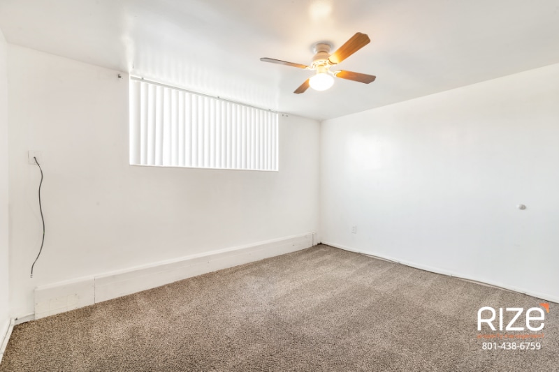 Building Photo - 521 28th St