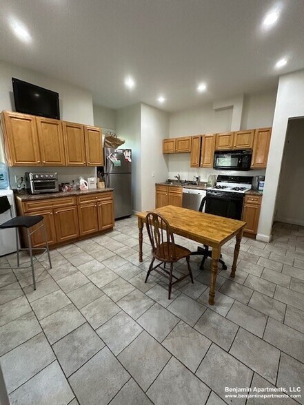 Primary Photo - 27 Orkney Rd