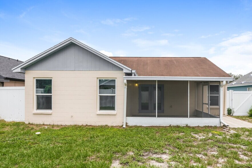 Building Photo - 2047 Sarah Louise Dr