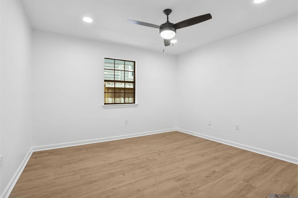 Building Photo - 1915 Tennessee St