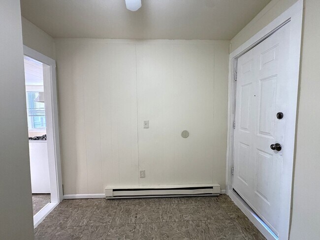 Building Photo - 49 Fulton St