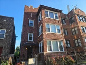 Building Photo - 5508 W Congress Pkwy