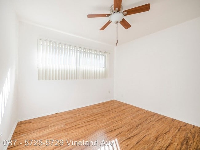 Interior Photo - 5725 Vineland