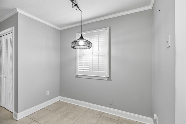 Building Photo - A Private Townhouse Getaway in Old Atlantic Beach