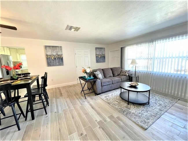 Building Photo - 12644 81st Terrace