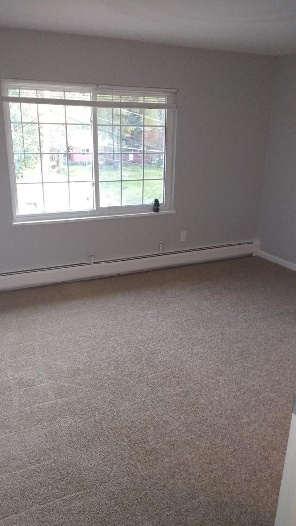 Building Photo - Cozy 2-Bedroom in Historic Georgetown – Mo...