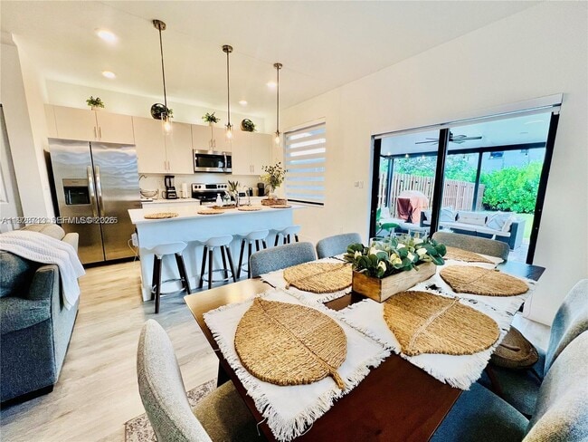 Building Photo - 25532 SW 108th Ave