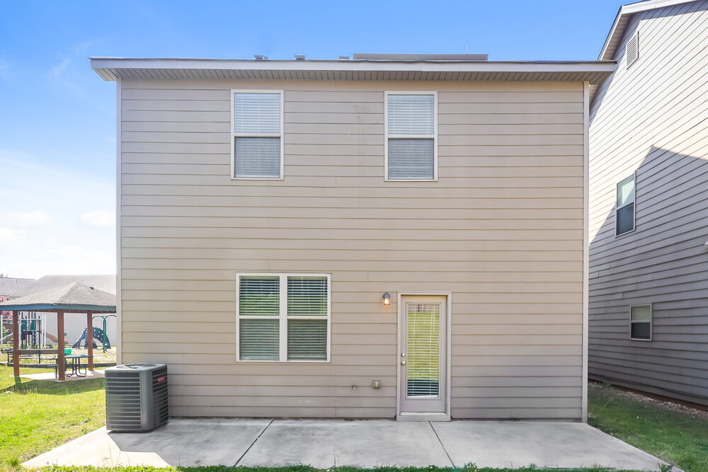 Building Photo - 207 Tyre Dr