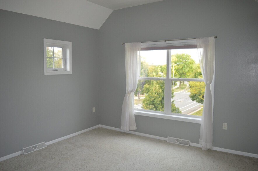 Building Photo - 3701 Design Pass