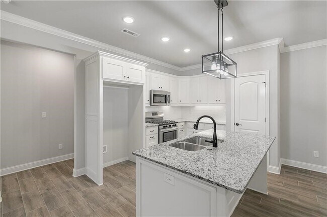 Building Photo - 292 Township Dr