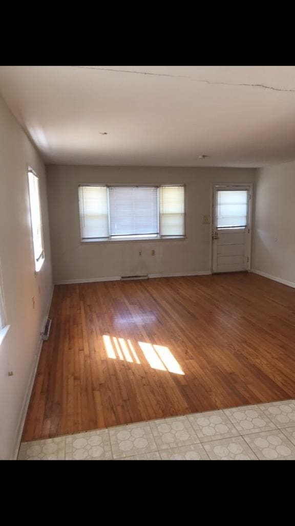 Building Photo - 2BR/1BA Home AVAIL JAN 15, 2026! Great Location! Close to Stephens Lake Park!!