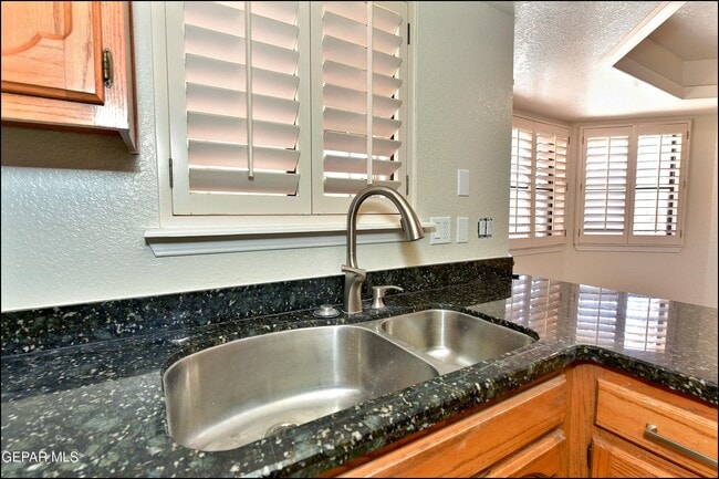 Building Photo - 11620 Laura Marie Dr