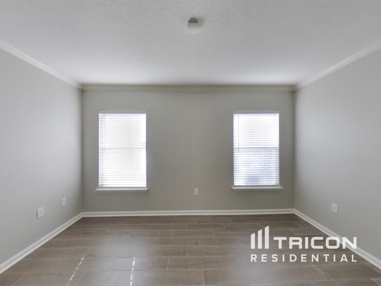 Building Photo - 75177 Brookwood Dr