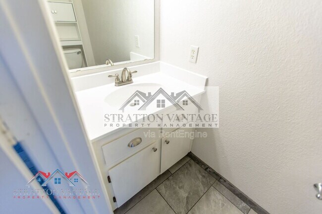 Building Photo - 19601 N 7th St