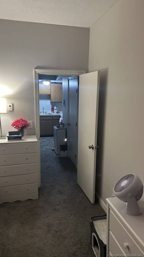 Building Photo - 654 Washington St