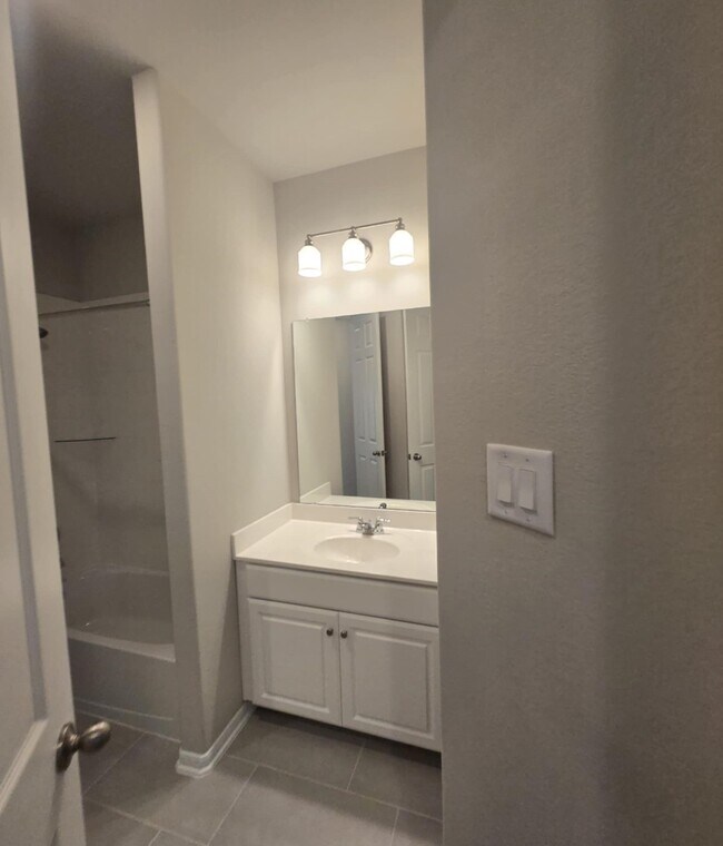 Building Photo - 27502 Clear Breeze Dr