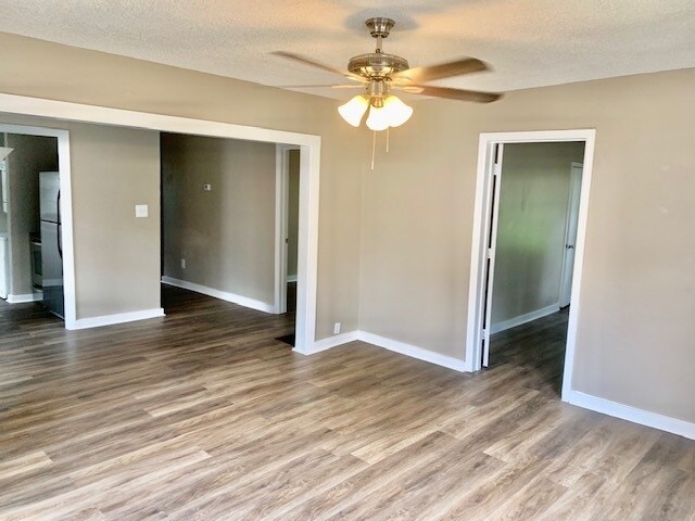 Building Photo - 711 Dent St