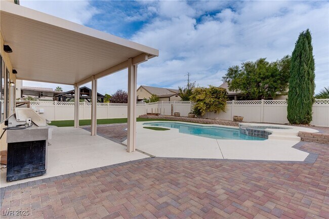 Building Photo - 5614 Midnight Breeze St