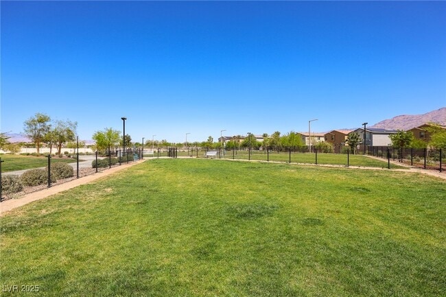 Building Photo - 4202 Lunar Cyn Ave