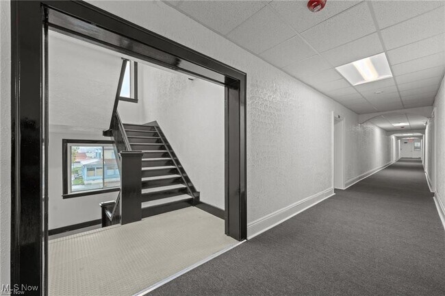 Building Photo - 13671 Euclid Ave