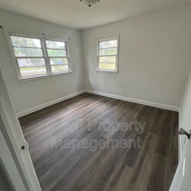 Building Photo - 1916 Dabney Dr