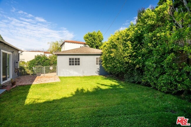 Building Photo - 1918 Prosser Ave