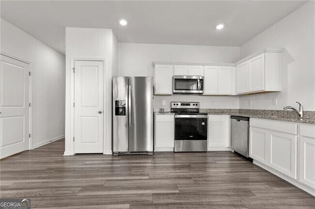 Building Photo - 103 Rydal Wy