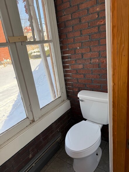 Building Photo - 1220 Woodmont Ave