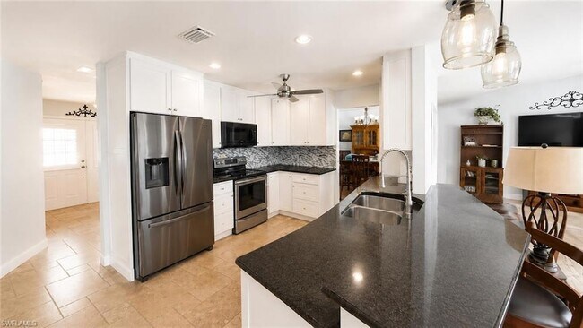 Building Photo - 1089 Nottingham Dr