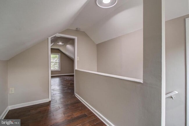 Building Photo - 3101 Romaine Ct