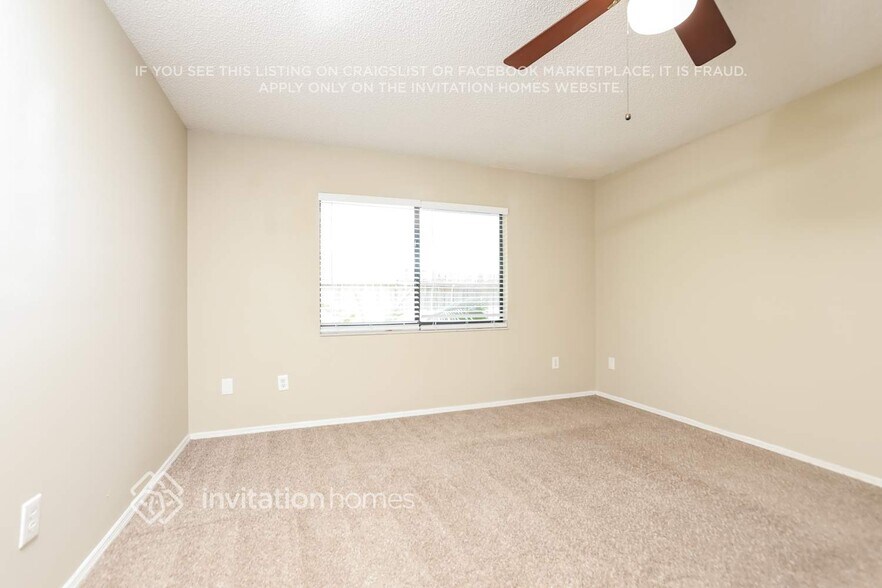 Building Photo - 524 Silvergate Loop