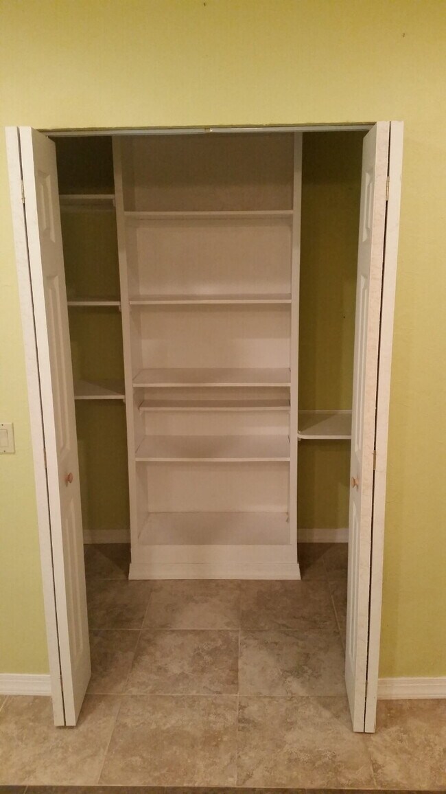 Building Photo - 3 Bed / 2 Bath Home in Venice - Rent with ...