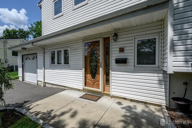 Building Photo - 54 Starlight Dr