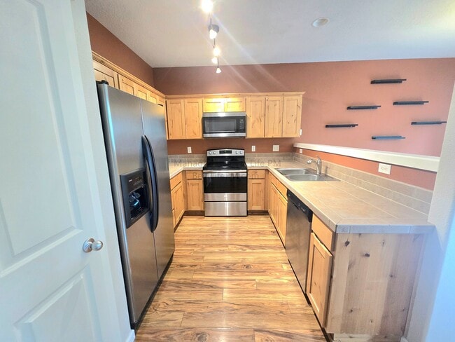 Building Photo - 17923 SW Niks Dr