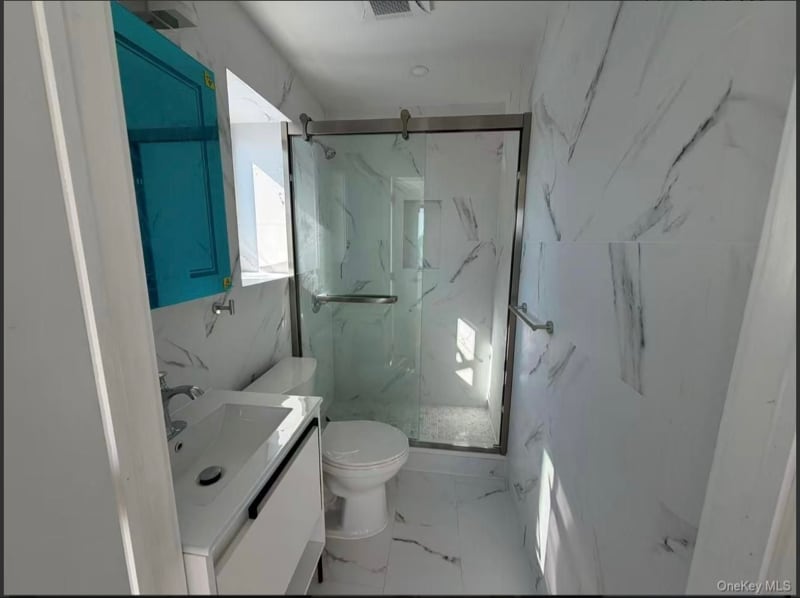 Building Photo - 163-14 Sanford Ave