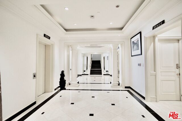 Building Photo - 817 Whittier Dr