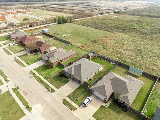 Building Photo - 422 Stoneridge Dr