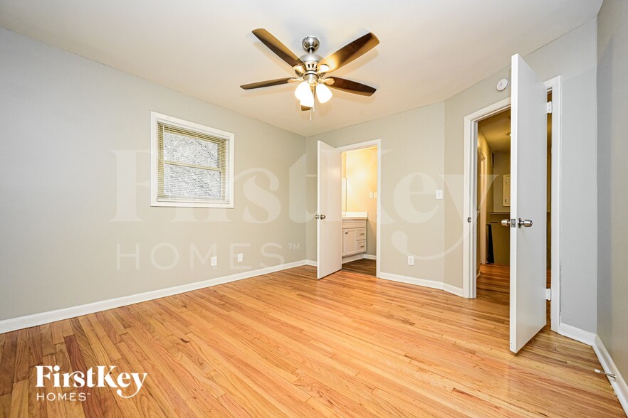 Building Photo - 2344 Tiffany Cir