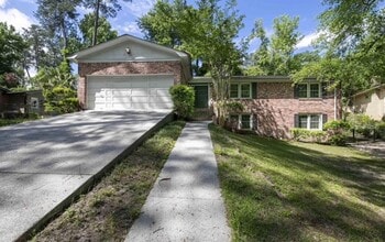 Building Photo - Renovated 5BR Home Minutes from Downtown Columbia | Two Full Kitchens + Fenced Yard ~ Available M...