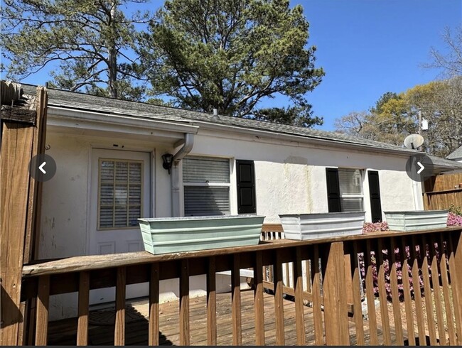 Building Photo - 1511 Stone Gate Ln SE