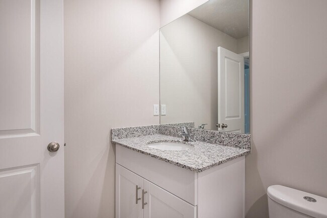 Building Photo - 3944 SE Caladium Ct