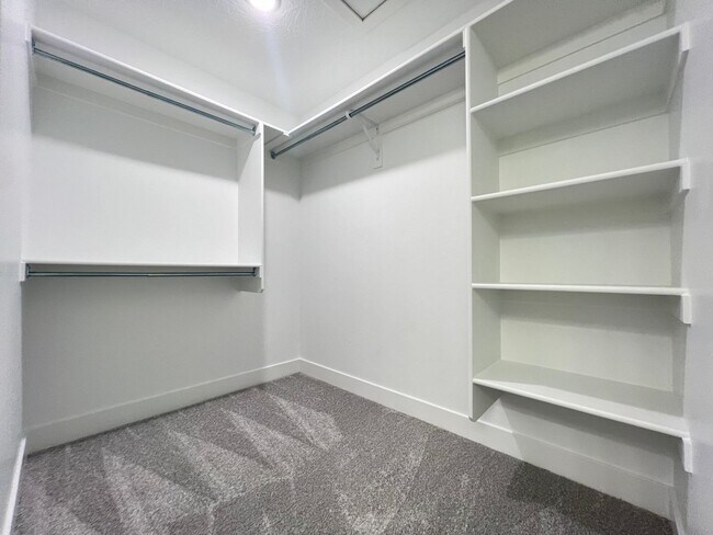 Building Photo - 3 Bed/2.5 Bath Townhome in Lehi