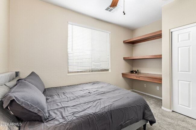 Building Photo - 3143 S Southwind Dr