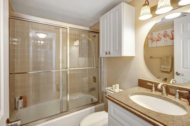 Building Photo - 10680 S Ocean Dr