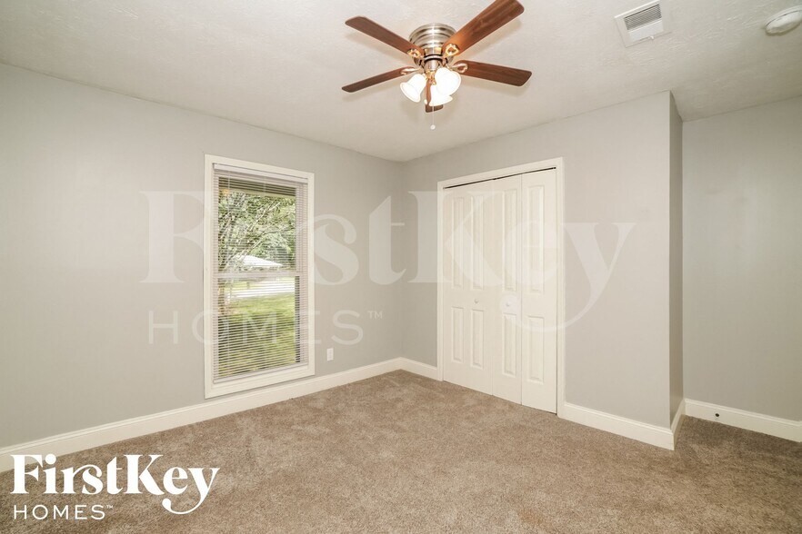 Building Photo - 6159 Prince Ct