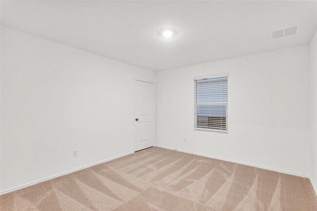 Building Photo - 161 Keefer