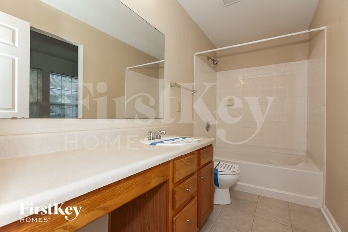 Building Photo - 955 Littleton Dr