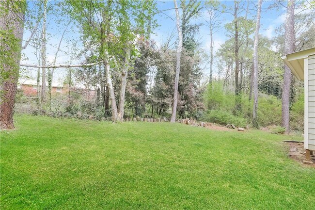 Building Photo - 442 Sherwood Oaks Rd