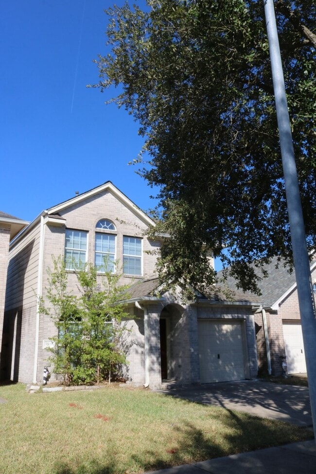 Building Photo - 13419 Forest Pines Village Ln