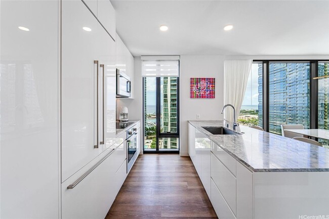 Building Photo - Luxury 2-Bedroom Rental at A‘ali‘i – Ocean Views & High-End Comfort